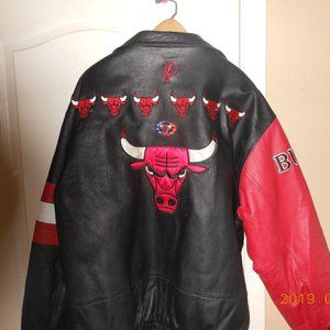 CHICAGO BULLS 3 PEAT/ REPEAT LEATHER WILSONS JACKET XL